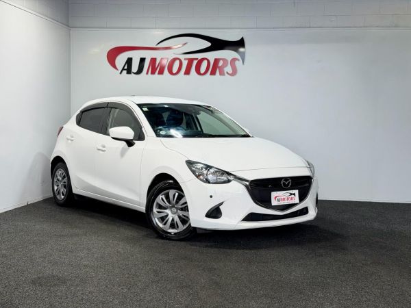 2016 Mazda Demio (Mazda2) Hatchback 2WD image