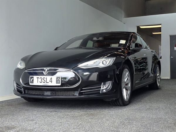 2015 Tesla Model S Sedan P85D / DUAL MOTOR AWD image