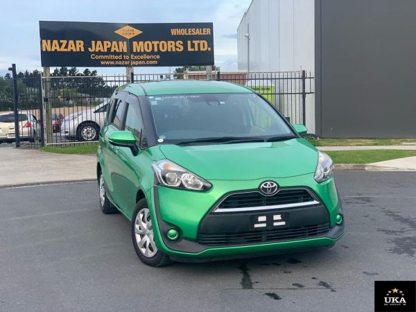 2016 Toyota Sienta Van 7 SEATER image