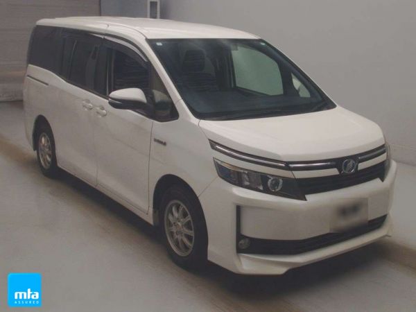 2015 Toyota Voxy Van HYBRID V image