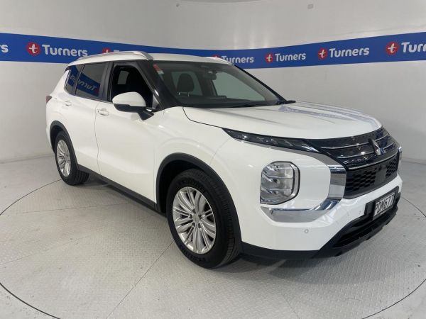 2022 Mitsubishi Outlander SUV LS image