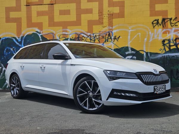2021 Skoda Superb Wagon IV WG SPORTLINE PHEV image