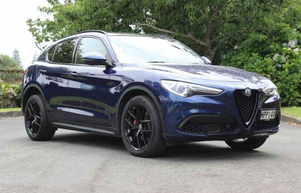 2019 Alfa Romeo Stelvio Ti image