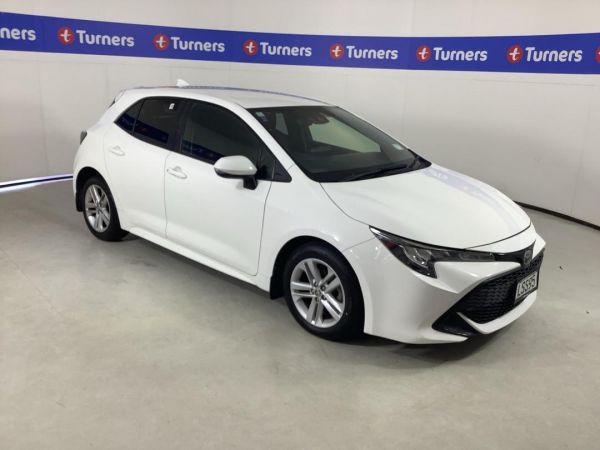 2018 Toyota Corolla Hatchback GX image