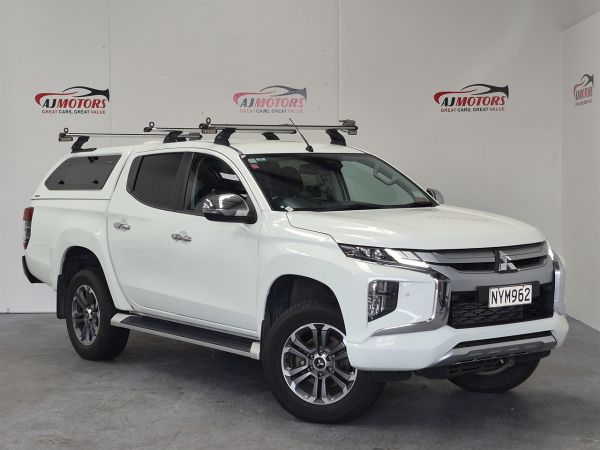 2022 Mitsubishi Triton Ute DC GLXR 6AT 2.4D image