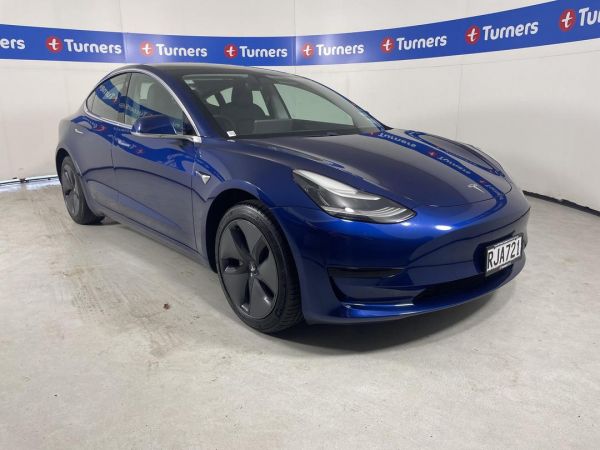 2020 Tesla Model 3 Sedan Standard Range+ image