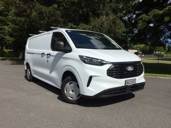 2024 Ford Transit Custom 320L image