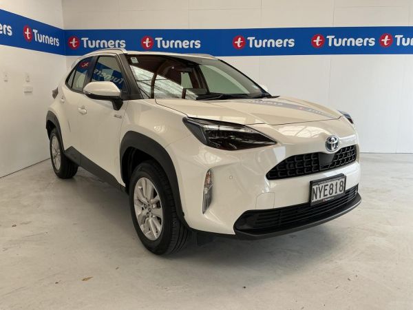 2021 Toyota Yaris Cross SUV GX image