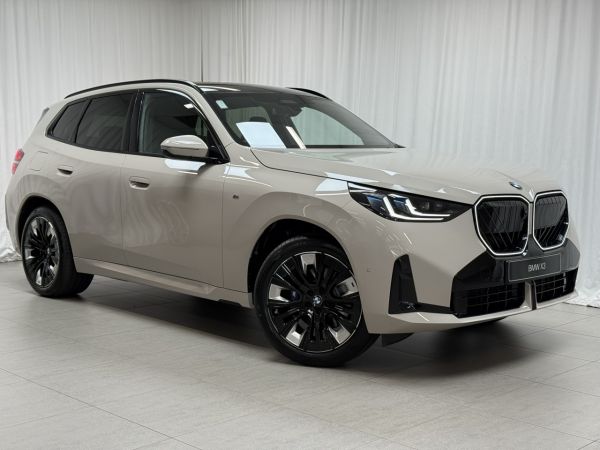 2026 BMW X3 66GP 30e xDrive image