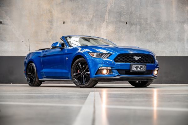2016 Ford Mustang Convertible 2.3L Ecoboost image