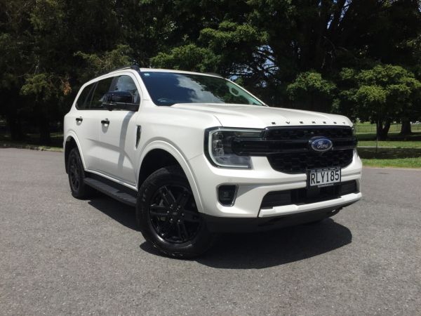 2025 Ford Everest BLACK EDITION image