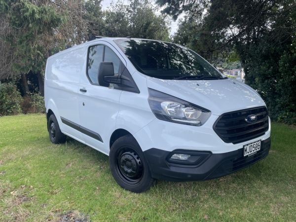 2019 Ford Transit Custom SWB Low Roof Van image