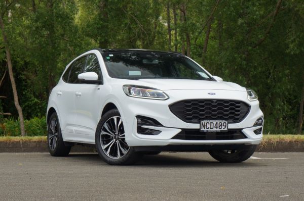 2023 Ford Escape ST-Line X 2.5L PHEV FWD image