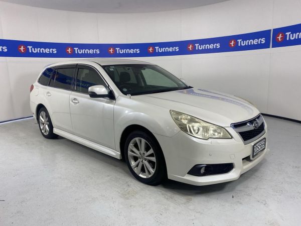 2013 Subaru Legacy Wagon image