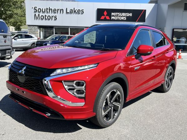2026 Mitsubishi Eclipse Cross PHEV VRX 4WD image