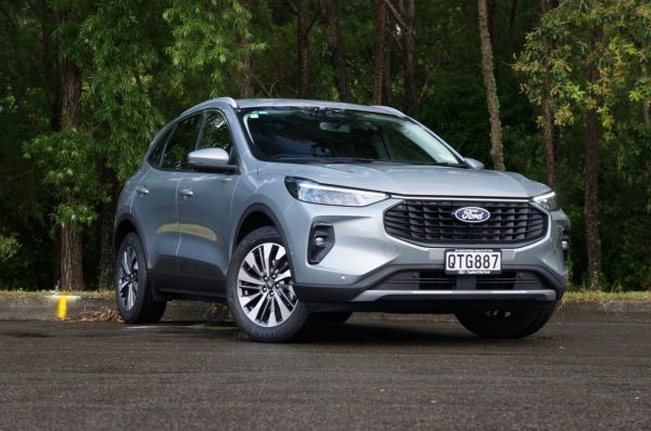 2024 Ford Escape Titanium FHEV 2.5L FWD image