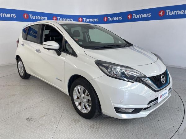 2016 Nissan Note Hatchback Medalist E-Power image