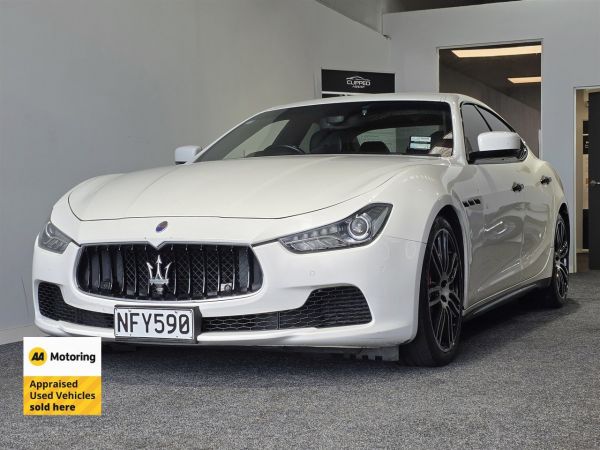2015 Maserati Ghibli Sedan DV6 / DIESEL 3.0D/8AT image