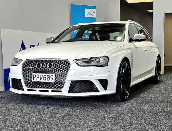 2013 Audi RS4 Wagon B8.5 4.2FSI / AVANT / 444HP image