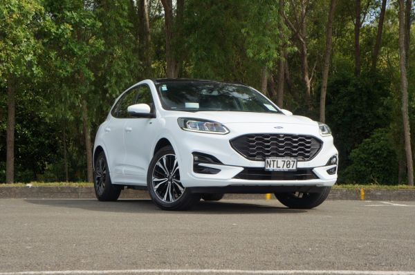 2021 Ford Escape ST-Line X 2.5P PHEV image