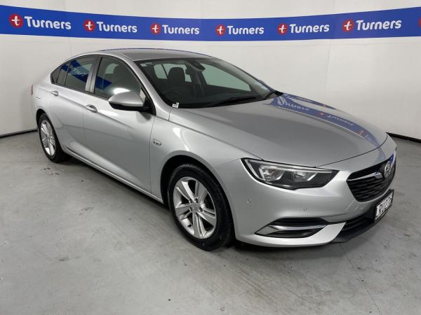 2018 Holden Commodore Sedan LT image