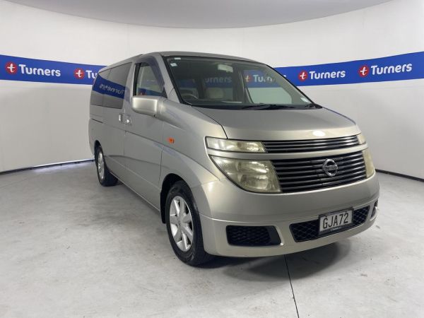 2002 Nissan Elgrand Wagon image
