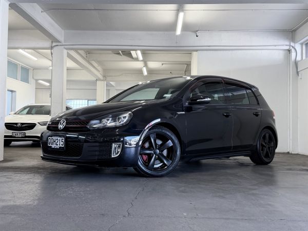 2012 Volkswagen Golf Hatchback Gti image
