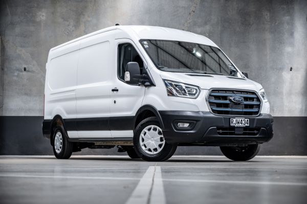 2025 Ford Transit 350L Lwb Van 75Kwh image