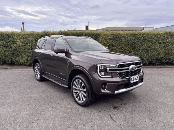 2025 Ford Everest PLATINUM image