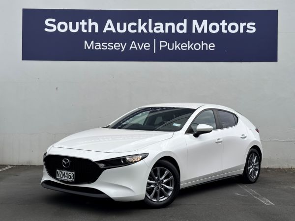 2022 Mazda 3 Gsx image