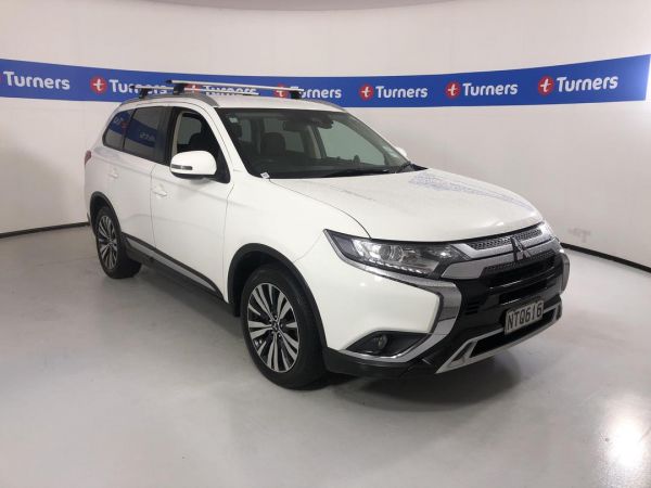 2021 Mitsubishi Outlander SUV XLS image