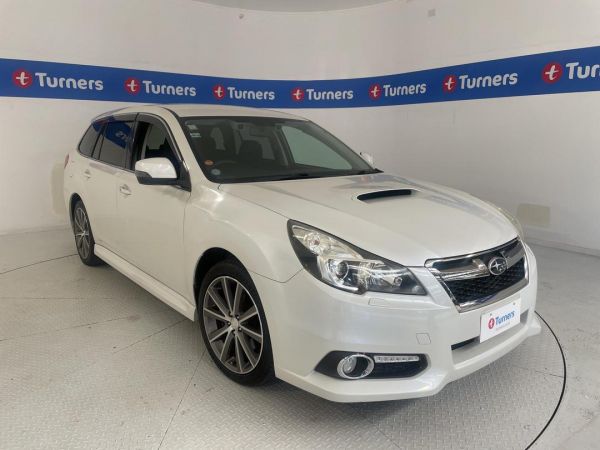 2013 Subaru Legacy Wagon image