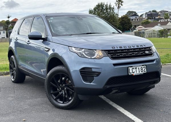 2017 Land Rover Discovery Sport SUV SI4 (177KW) SE 2.0 TURBO image