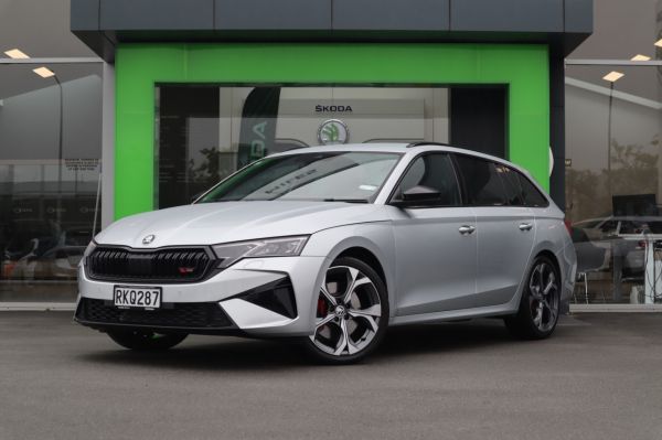 2025 Skoda Octavia RS Wagon 195kW 2.0L Turbo Petrol image