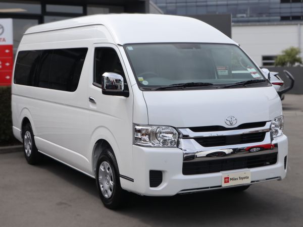 2025 Toyota Hiace Grand Cabin 2.7L Petrol 4WD Auto | 10 Seats image