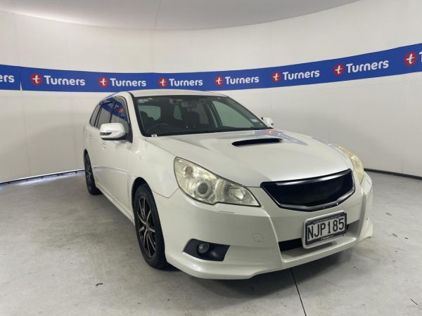 2011 Subaru Legacy Wagon image