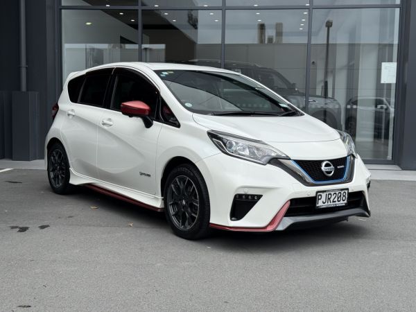 2017 Nissan Note E-Power Nismo image