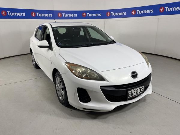 2013 Mazda Axela (Mazda3) Hatchback GLX image