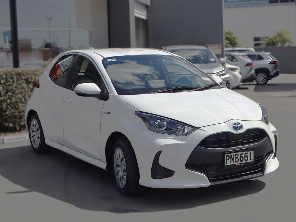 2022 Toyota Yaris GX 1.5 Petrol Hybrid image