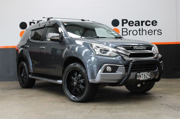 2021 Isuzu MU-X Wagon 4X4 7 SEATER image