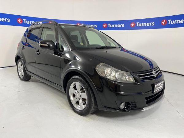 2011 Suzuki SX4 Hatchback image