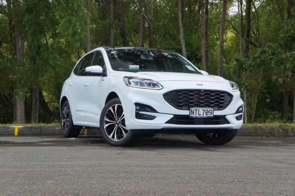 2021 Ford Escape ST-Line X 2.5P PHEV image