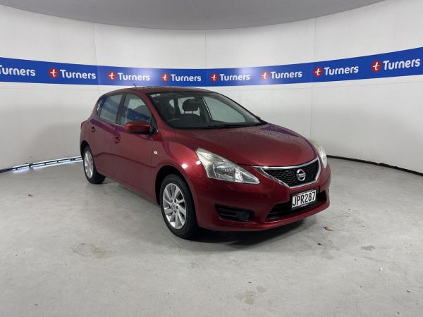 2016 Nissan Pulsar Hatchback ST image