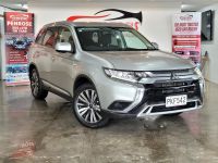 Image for 2022 Mitsubishi Outlander LS / 7 SEATER / NZ NEW