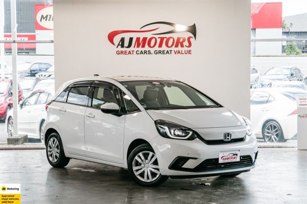 2020 Honda Fit Hatchback E HEV BASIC image