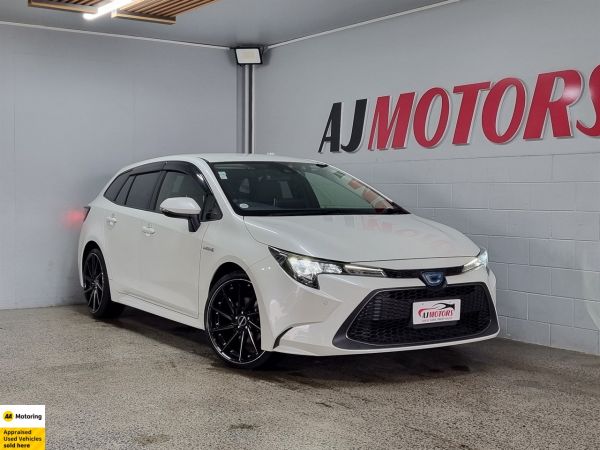 2020 Toyota Corolla Wagon TOURING HYBRID S image
