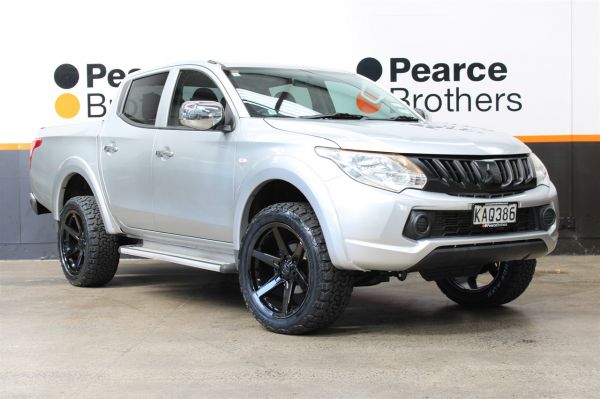 2016 Mitsubishi Triton Ute GLXR BRAND NEW 20" MAGS AND ALL TERRAINS image