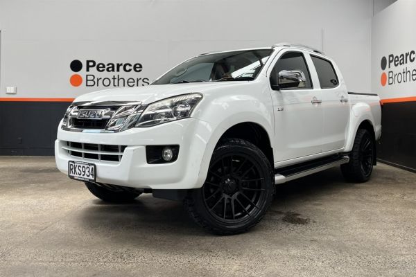 2017 Isuzu D-Max Ute LS-T, BRAND NEW 20"MAGS, LEATHER image
