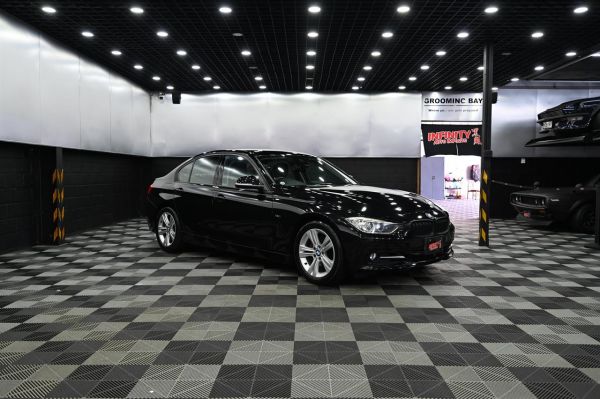 2014 BMW 320I Sedan Sports Package image