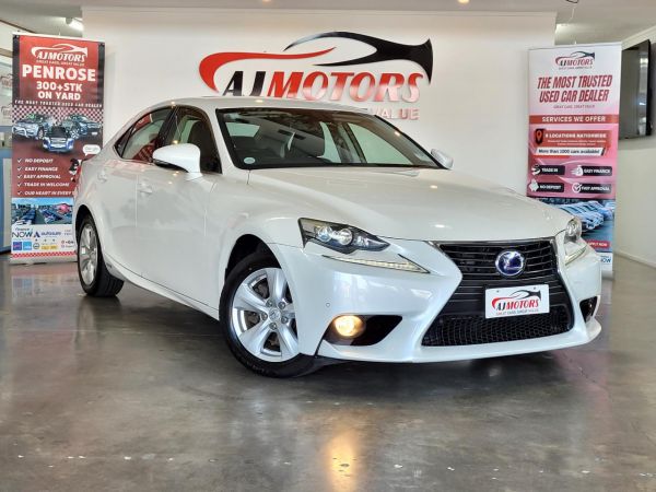 2013 Lexus IS 300H Sedan Hybrid / Half Leather / Heated Seats image